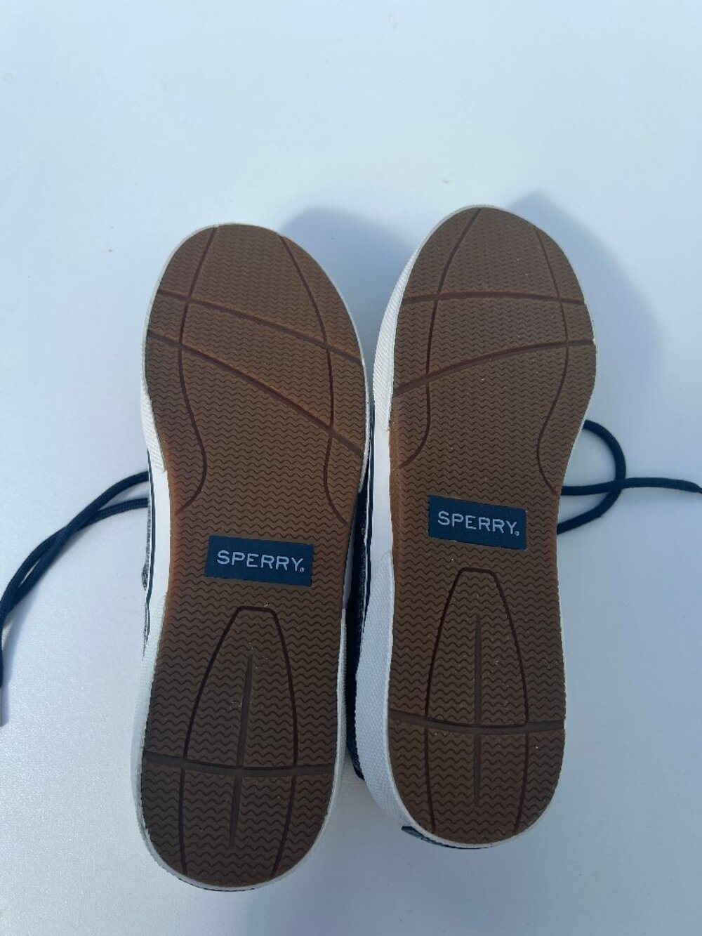 New Sperry striper fabric shoes size 10.5 US - Picture 2 of 3